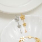 Gold plated color retaining four-leaf clover pendant ear pin DIY handmade beaded bracelet necklace earring jewelry accessories material - Image 2